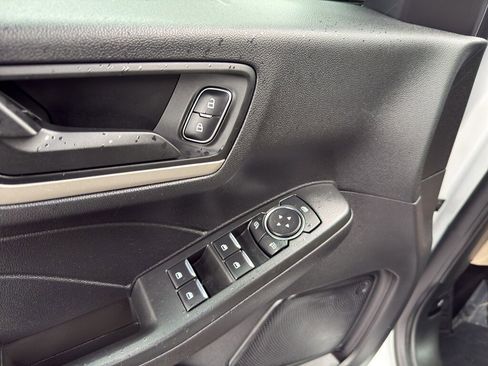 Used 2022 Ford Escape SE w/ Convenience Package image 12