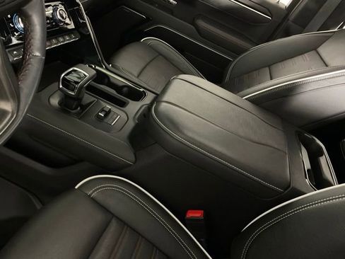 Used 2024 GMC Sierra 1500 AT4X AWD/4WD image 17