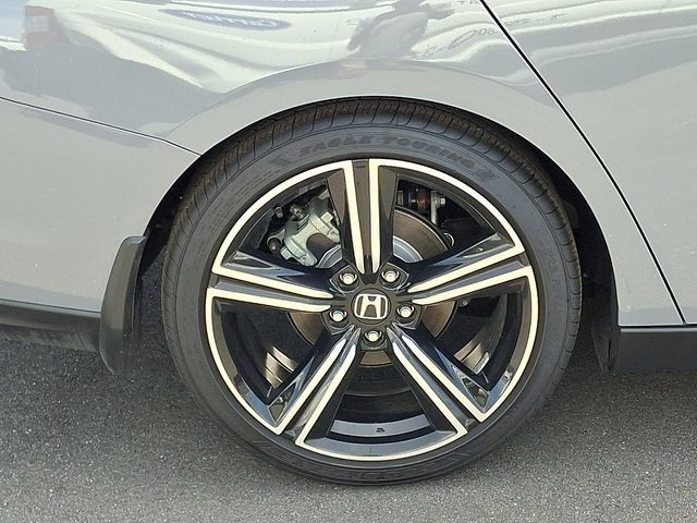Used 2025 Honda Accord Sport image 28