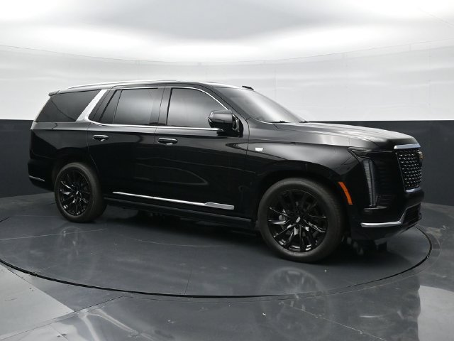Used 2025 Cadillac Escalade Premium Luxury w/ Touring Package AWD/4WD image 3