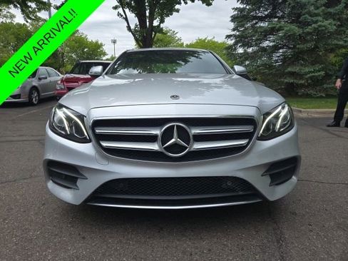 Used 2017 Mercedes-Benz E 300 4MATIC image 8