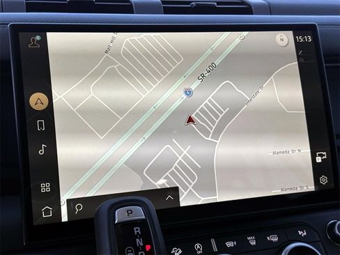 New 2026 Land Rover Defender 110 X-Dynamic SE image 23