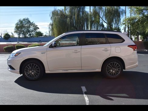Used 2021 Mitsubishi Outlander GT image 4