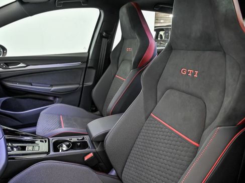 New 2026 Volkswagen GTI SE FWD image 8