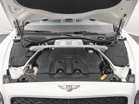 New 2025 Bentley Flying Spur Plug-In Hybrid image 30