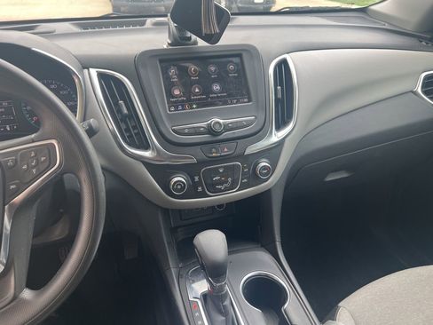 Used 2024 Chevrolet Equinox LS w/ Driver Confidence II Package image 10