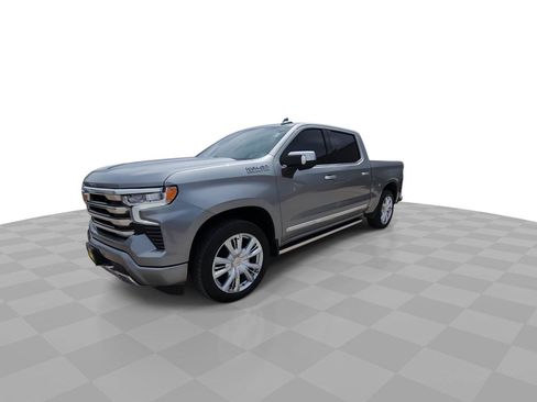 Used 2024 Chevrolet Silverado 1500 High Country w/ High Country Premium Package AWD/4WD image 4