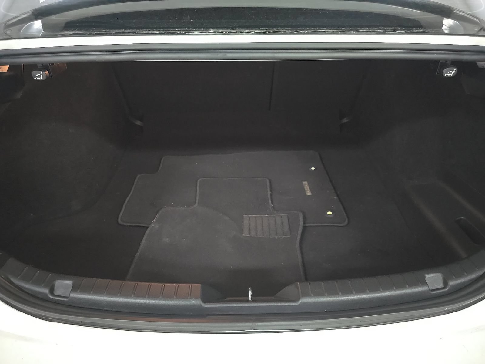 Used 2021 MAZDA MAZDA3 s FWD image 7
