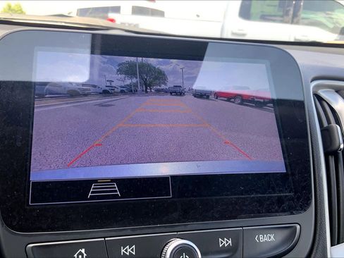 Used 2025 Chevrolet Malibu LS image 27