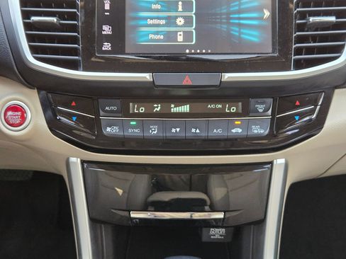 Used 2017 Honda Accord EX-L image 18