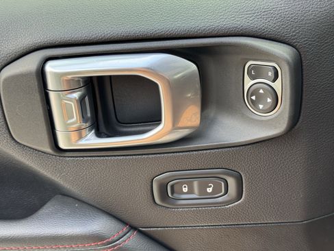 Used 2022 Jeep Gladiator Rubicon AWD/4WD image 26