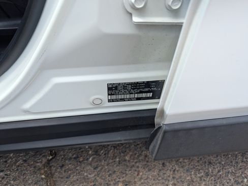 Used 2020 Toyota RAV4 LE w/ Carpet Mat Package FWD image 34