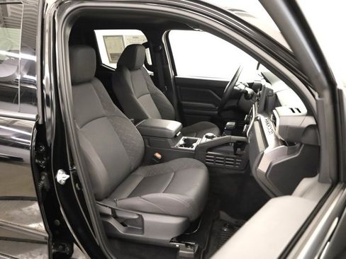 Certified 2025 Toyota Tacoma SR5 image 29