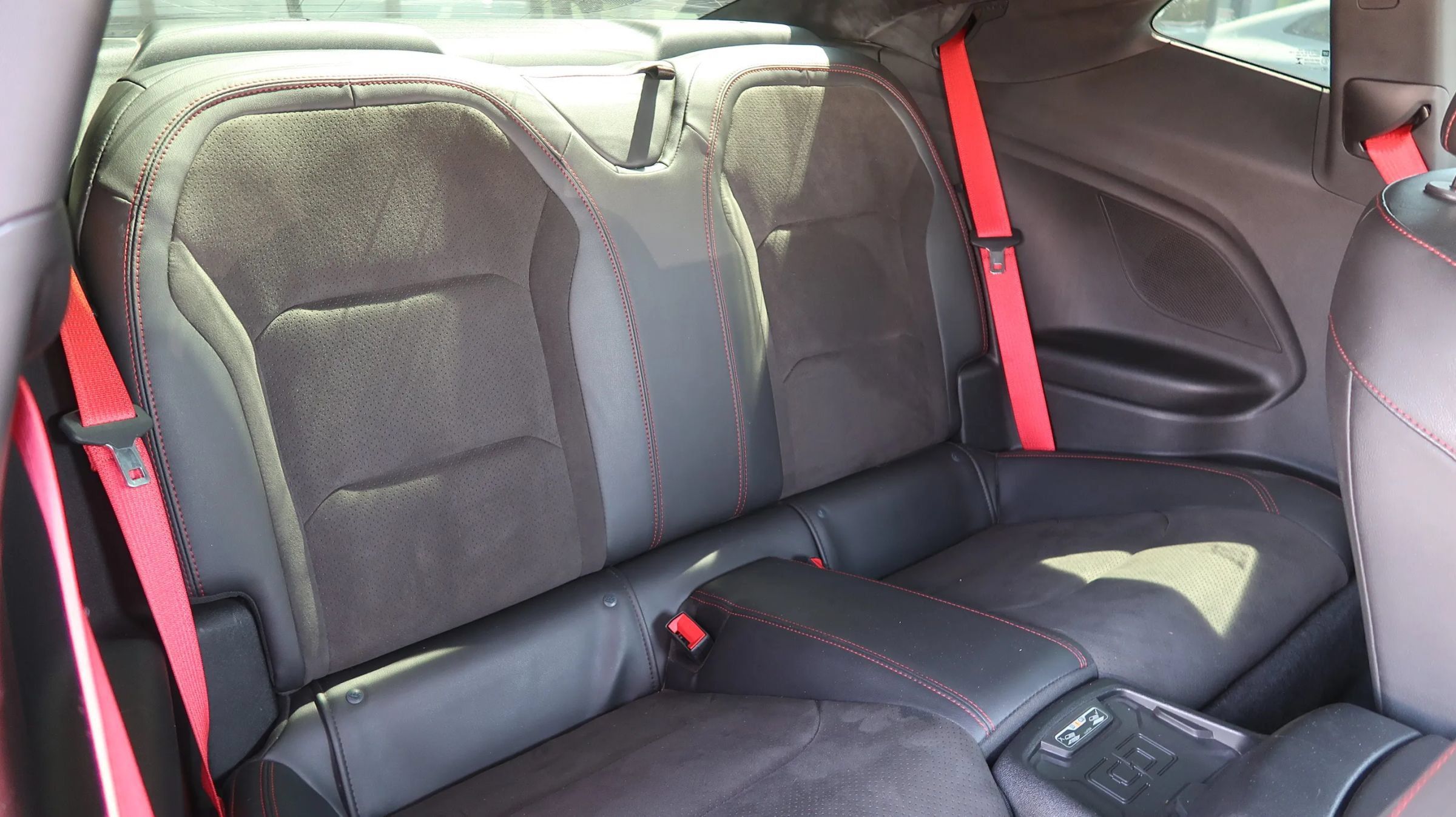 Used 2018 Chevrolet Camaro ZL1 RWD image 20