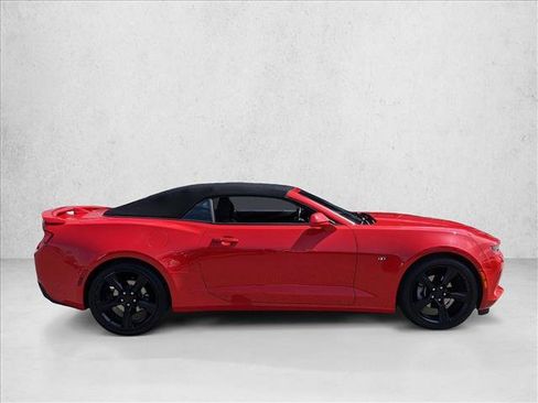Used 2017 Chevrolet Camaro LT RWD image 4