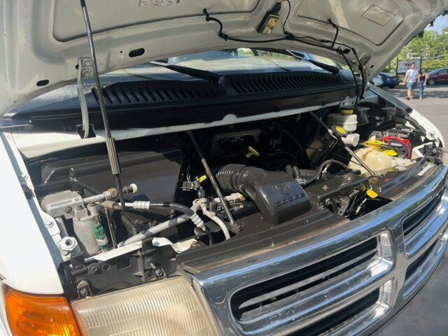 Used 2000 Dodge B1500 RWD image 15