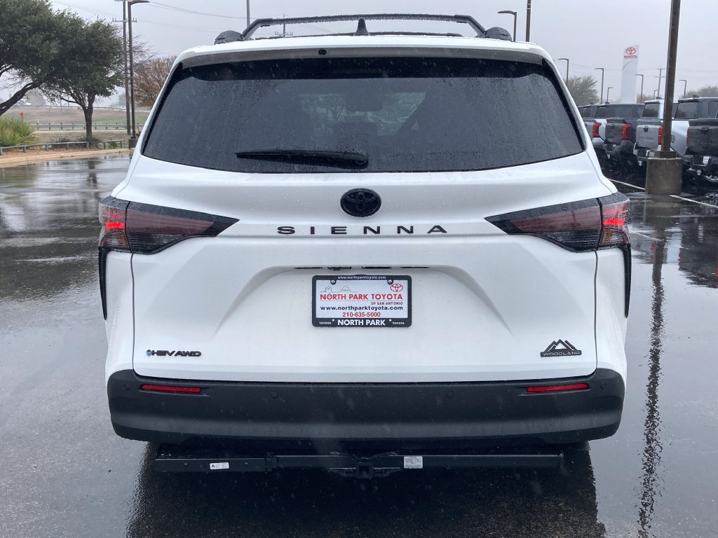 New 2026 Toyota Sienna XLE Woodland Edition AWD/4WD image 6