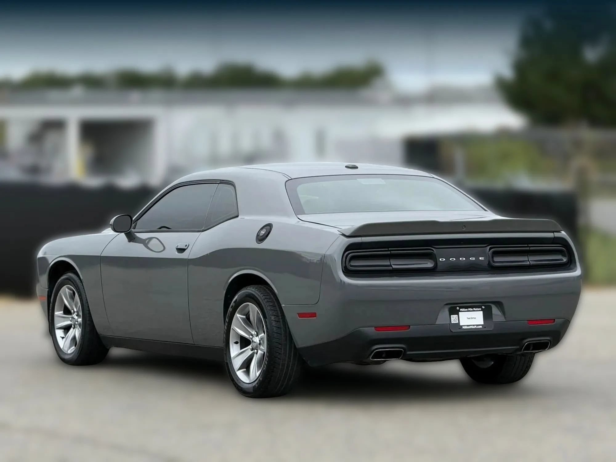 Used 2018 Dodge Challenger SXT RWD image 10