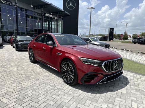 Certified 2025 Mercedes-Benz E 53 AMG e 4MATIC Sedan image 7