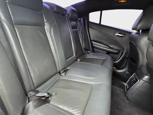 Used 2015 Dodge Charger SXT RWD image 13