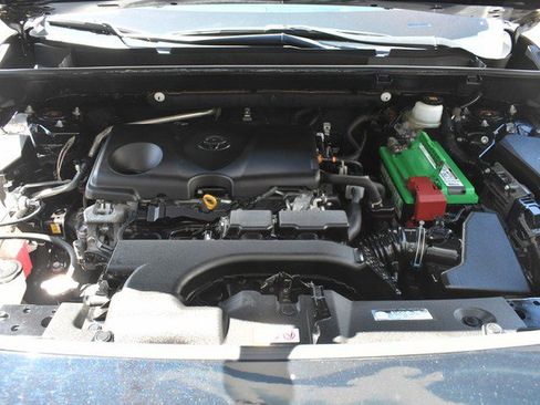 Certified 2019 Toyota RAV4 XLE w/ Carpet Mat Package image 30