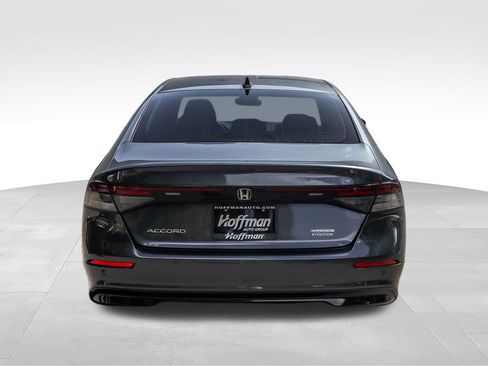 Used 2023 Honda Accord Touring image 11