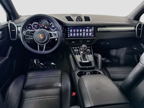 Used 2023 Porsche Cayenne Platinum Edition AWD/4WD image 17