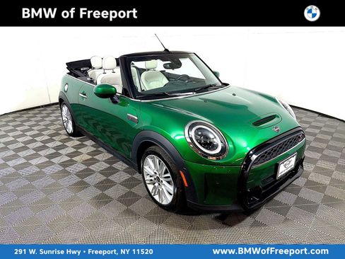 Used 2024 MINI Cooper S image 1