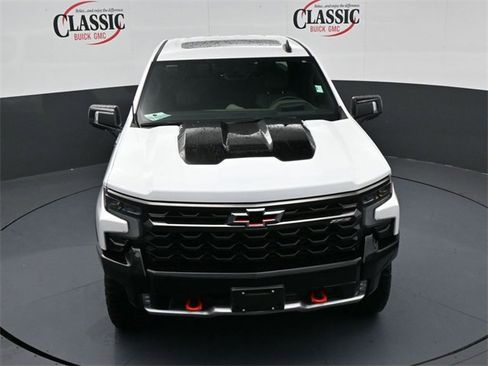 Used 2023 Chevrolet Silverado 1500 ZR2 w/ Technology Package image 20