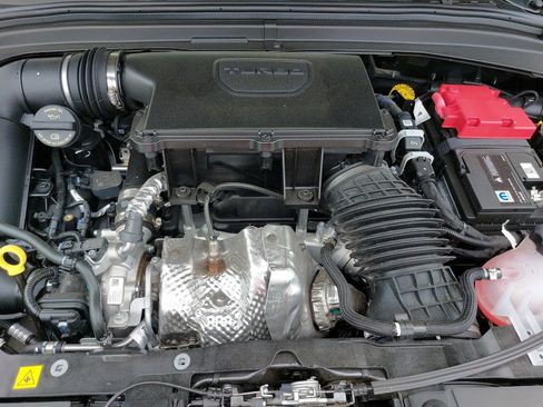 New 2025 Alfa Romeo Tonale w/ Premium Package image 32