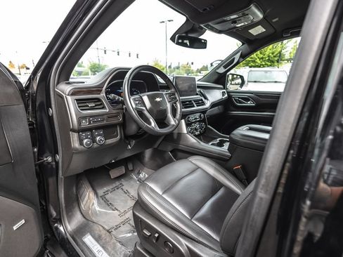 Used 2024 Chevrolet Suburban LT AWD/4WD image 18