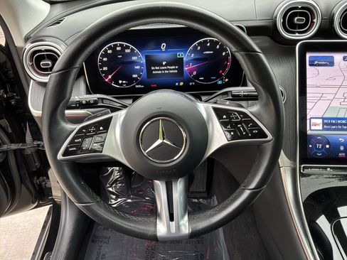 Used 2023 Mercedes-Benz GLC 300 4MATIC image 18