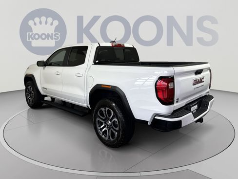 Used 2024 GMC Canyon AT4 w/ Technology Package AWD/4WD image 4