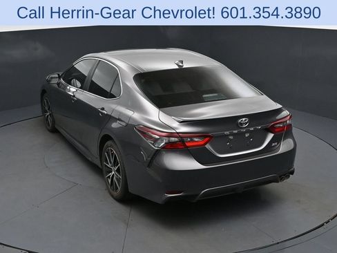 Used 2023 Toyota Camry SE w/ Convenience Package FWD image 28
