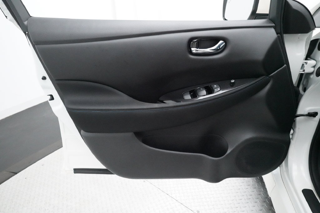 Used 2022 Nissan Leaf SV Plus FWD image 24
