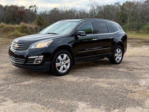 Used 2017 Chevrolet Traverse Premier image 1