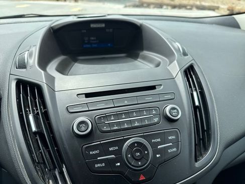 Used 2017 Ford Escape SE image 19