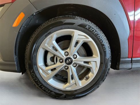 Used 2023 Hyundai Kona SEL image 29