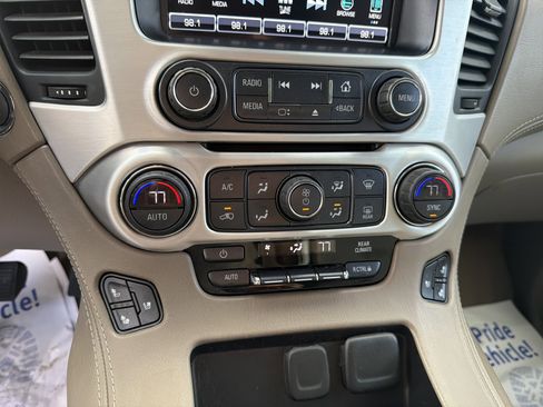 Used 2019 GMC Yukon SLT w/ HD Trailering Package image 17