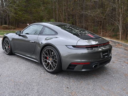 Certified 2021 Porsche 911 Carrera 4S image 3