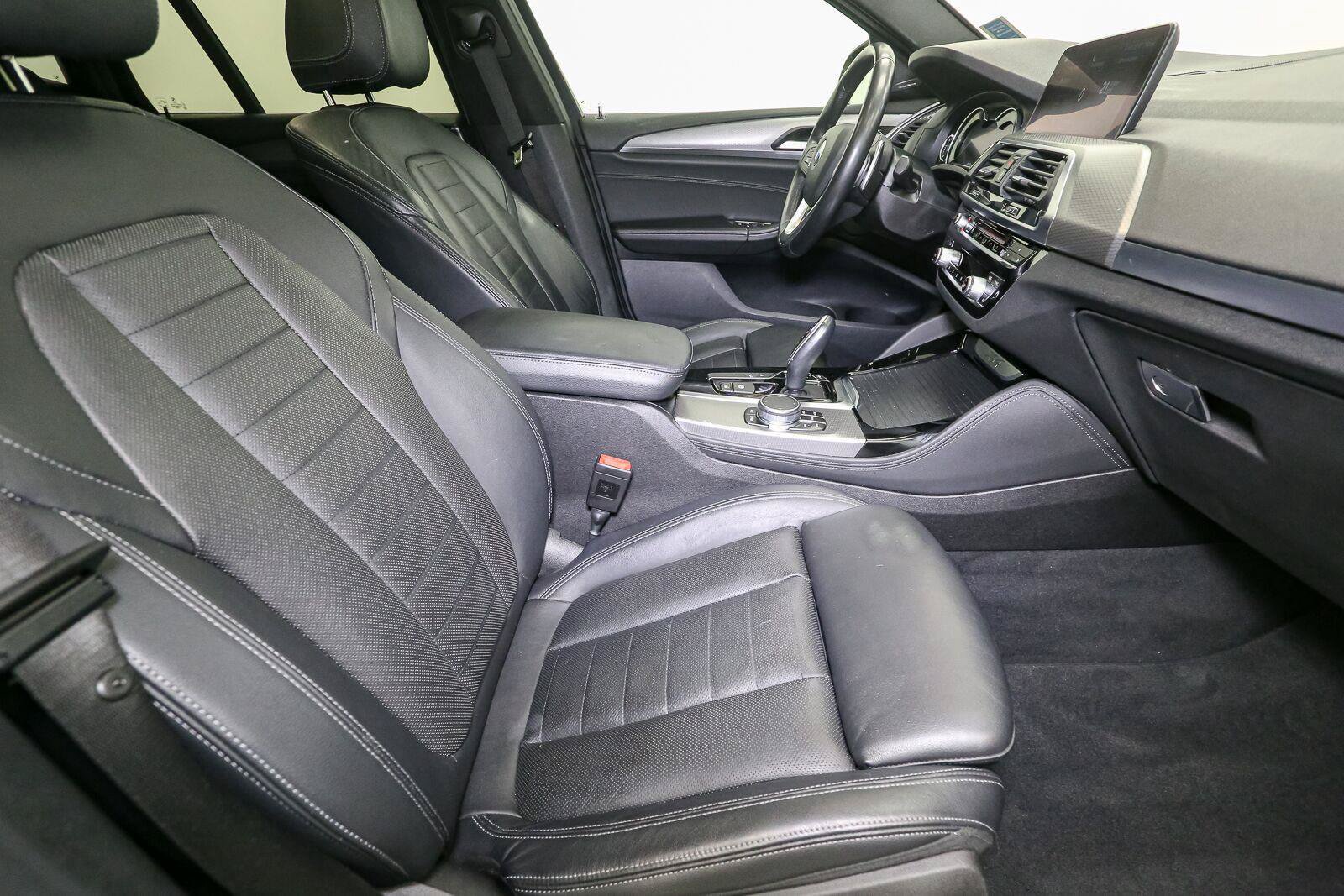 Used 2019 BMW X4 xDrive30i w/ M Sport Package 2 AWD/4WD image 18