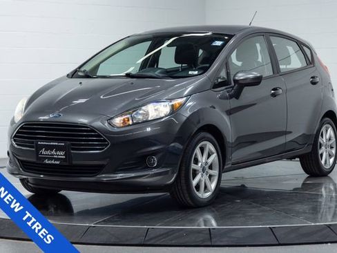 Used 2018 Ford Fiesta SE w/ Equipment Group 201A FWD image 6