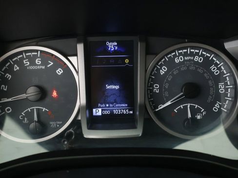 Used 2017 Toyota Tacoma SR5 image 11