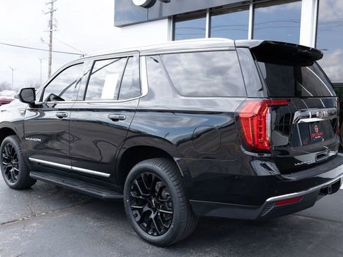 Used 2023 GMC Yukon SLT image 3