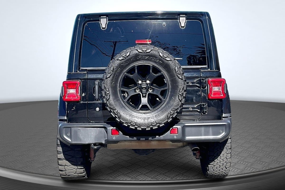 Used 2019 Jeep Wrangler Unlimited Sahara w/ Quick Order Package 24M Moab AWD/4WD image 4