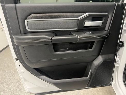 Used 2021 RAM 2500 Big Horn w/ Night Edition image 38