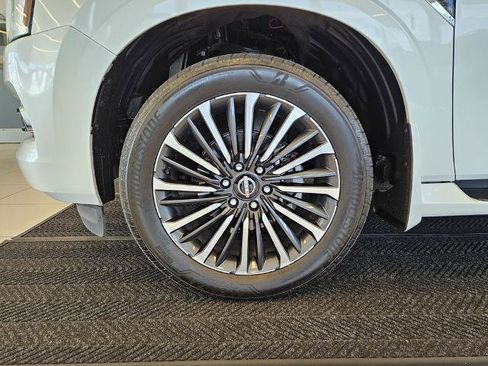 Certified 2025 Nissan Armada Platinum Reserve AWD/4WD image 13