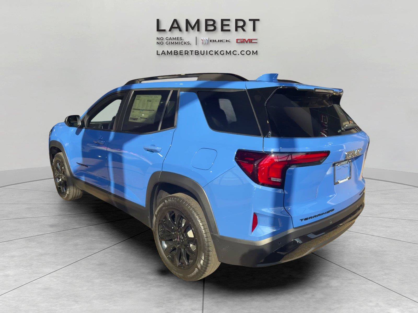 New 2027 GMC Terrain Elevation w/ Elevation Premium Package AWD/4WD image 3