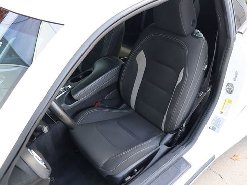 Used 2021 Chevrolet Camaro LT w/ RS Package image 30