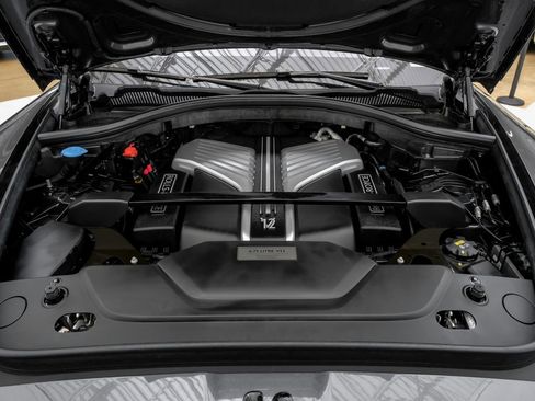 Used 2022 Rolls-Royce Cullinan Base w/ Cullinan Package image 62